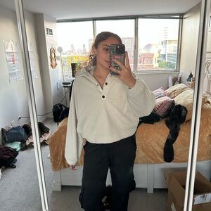 Cable & Gauge Cream Sweatshirt